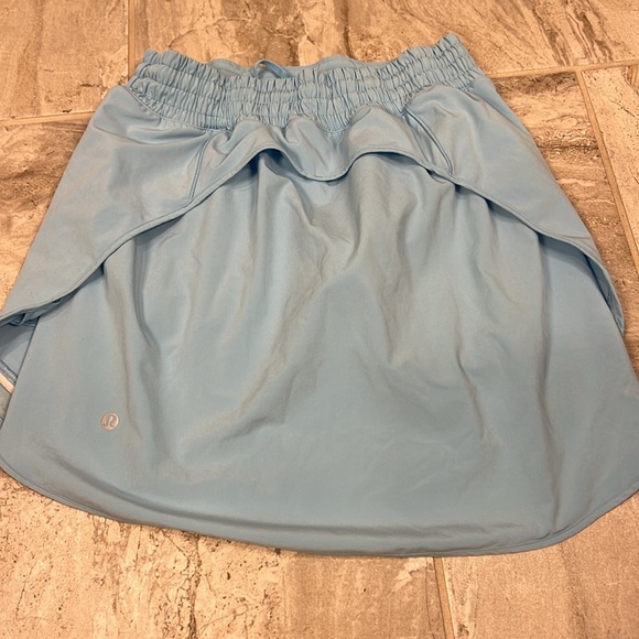 Lululemon Skirt (Light Blue) - Picture 2 of 4